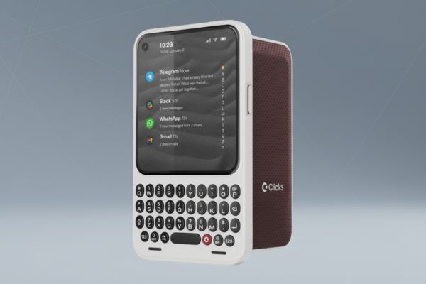 Clicks Communicator Phone Brings BlackBerry-Style Keyboard Back to Smartphones